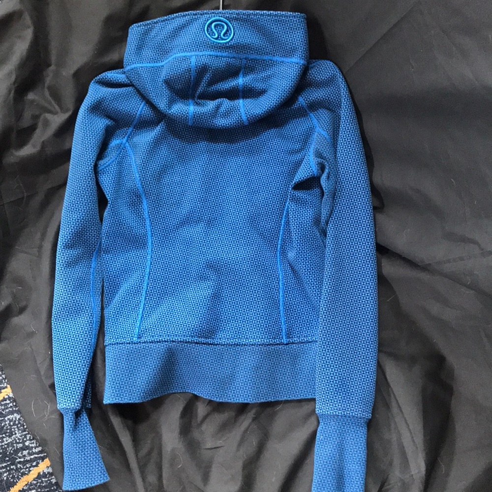 lululemon jacket